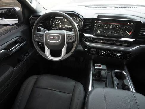 Used 2025 GMC Sierra 1500 SLT w/ SLT Premium Plus Package image 19