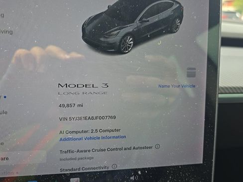 Used 2018 Tesla Model 3 Long Range RWD image 13