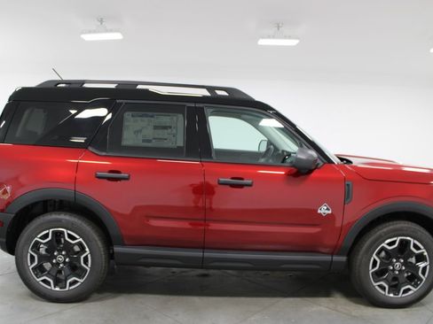 New 2026 Ford Bronco Sport Outer Banks w/ Outer Banks Tech Package+ AWD/4WD image 10