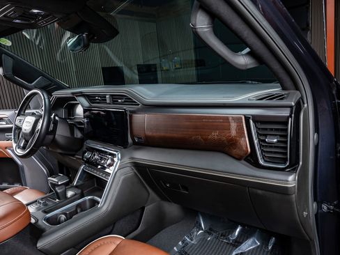 Used 2023 GMC Sierra 1500 Denali Ultimate image 17