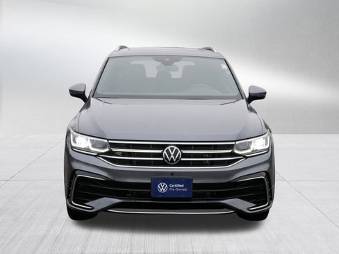 Certified 2022 Volkswagen Tiguan SEL R-Line image 2