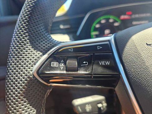 Used 2023 Audi e-tron S Prestige w/ Prestige Package AWD/4WD image 35