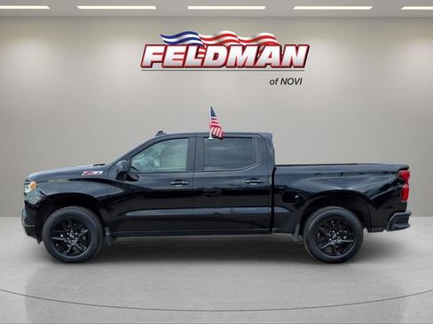 Used 2024 Chevrolet Silverado 1500 RST AWD/4WD image 2