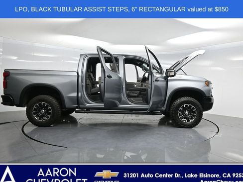 Used 2024 Chevrolet Silverado 1500 ZR2 w/ Technology Package image 3