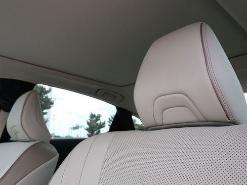 Used 2024 Toyota Crown AWD/4WD image 16