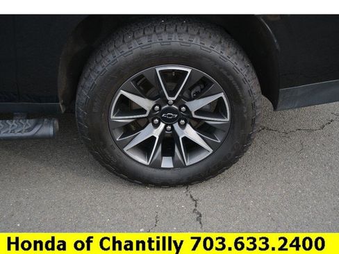 Used 2021 Chevrolet Suburban Z71 image 35