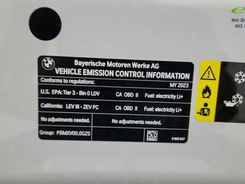 Used 2023 BMW i4 eDrive35 w/ Premium Package RWD image 62