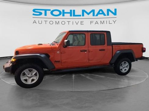 Used 2020 Jeep Gladiator Sport w/ Quick Order Package 24S AWD/4WD image 4