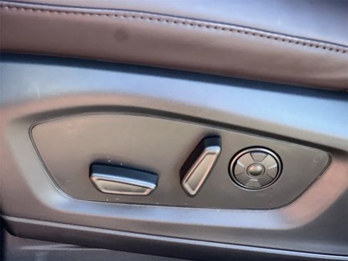 New 2026 Ford Explorer Platinum image 21