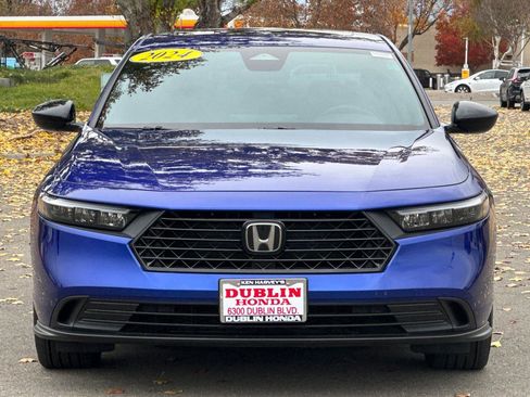 Used 2024 Honda Accord Sport image 9