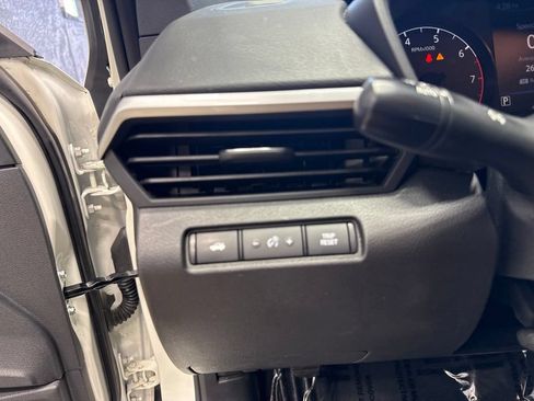 Used 2023 Nissan Altima 2.5 S FWD image 32