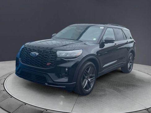 Used 2025 Ford Explorer ST AWD/4WD image 7
