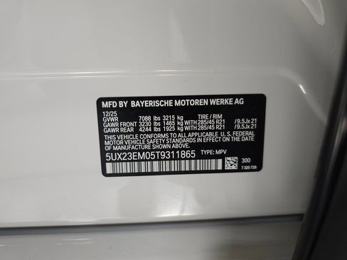 Used 2026 BMW X7 xDrive40i AWD/4WD image 35