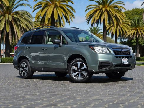 Used 2017 Subaru Forester 2.5i w/ Alloy Wheel Package image 2