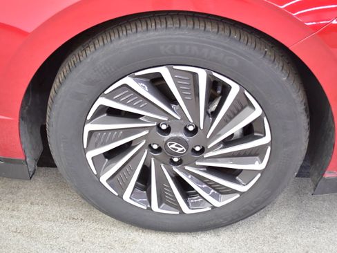 Used 2025 Hyundai Sonata SEL FWD image 35