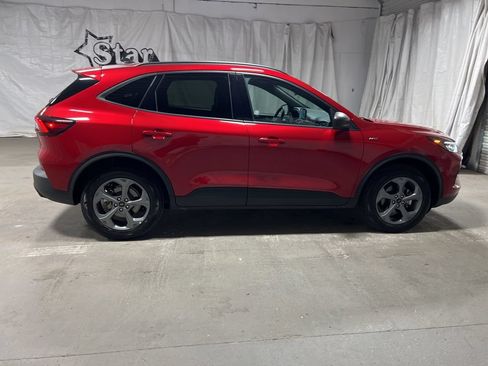 Used 2025 Ford Escape ST-Line AWD/4WD image 7