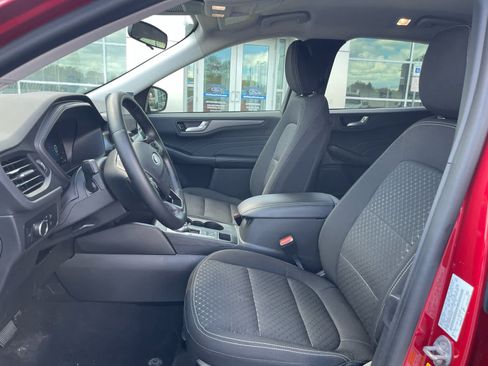 Used 2023 Ford Escape Active w/ Tech Pack #2 AWD/4WD image 10