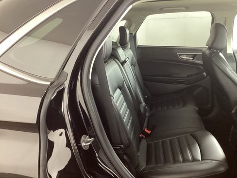 Used 2023 Ford Edge SEL w/ Convenience Package image 11