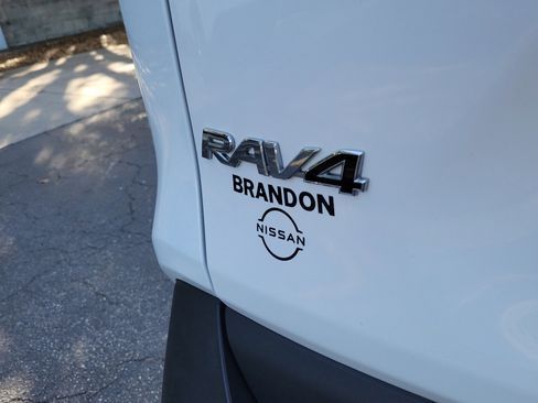 Used 2023 Toyota RAV4 LE FWD image 9