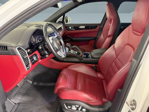 Used 2019 Porsche Cayenne S AWD/4WD image 5