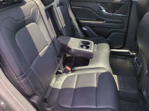 Used 2022 Lincoln Corsair FWD w/ Premium Package image 38