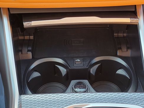 Certified 2025 BMW 330i Sedan w/ Convenience Package image 25