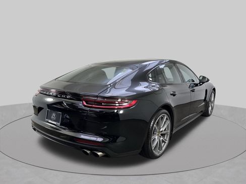Used 2018 Porsche Panamera 4S AWD/4WD image 35
