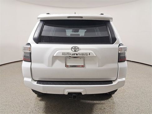 Used 2021 Toyota 4Runner SR5 Premium image 6