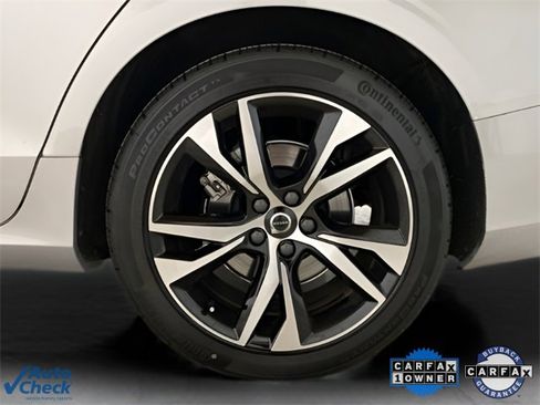 Used 2025 Volvo S60 B5 Core image 94