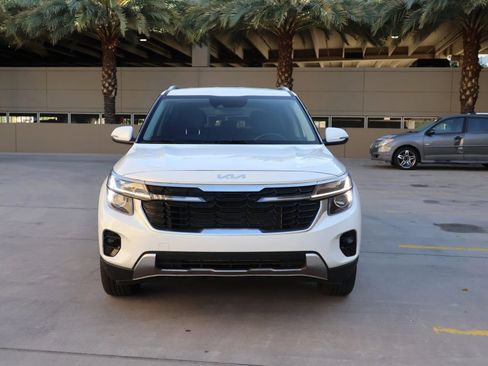 Used 2025 Kia Seltos S FWD image 2