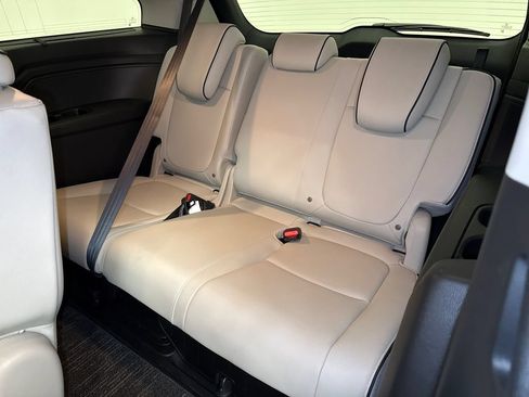 Certified 2026 Honda Odyssey Touring image 17