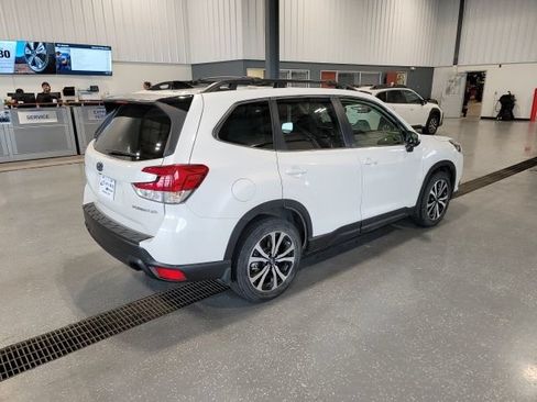 Used 2024 Subaru Forester Limited w/ POP Package 3 AWD/4WD image 7