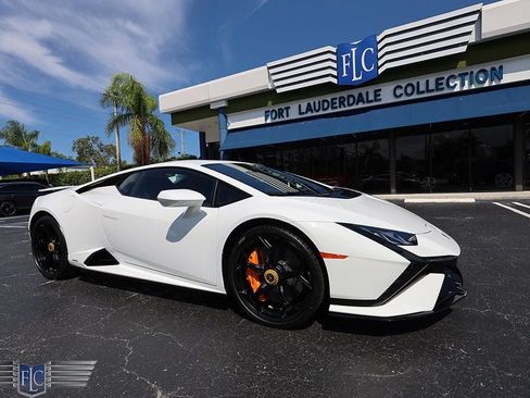 Used 2023 Lamborghini Huracan Tecnica RWD image 4