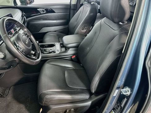 Used 2025 Kia Carnival SX Prestige FWD image 19