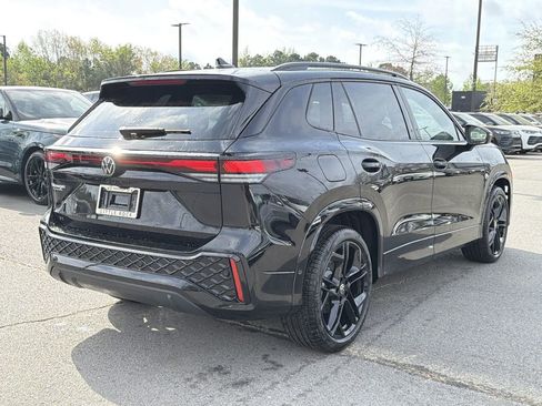 New 2026 Volkswagen Tiguan SE R-Line FWD image 5