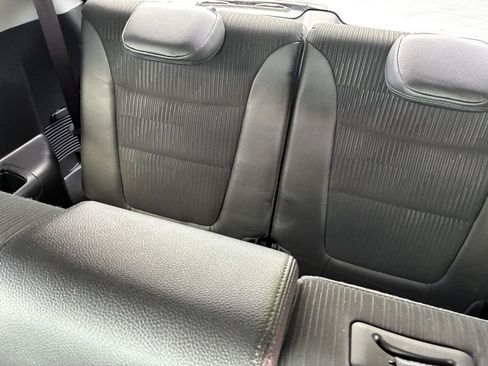 Used 2011 Kia Sorento EX AWD/4WD image 17