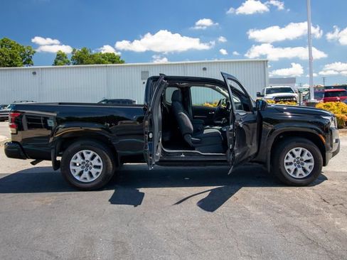 Used 2024 Nissan Frontier SV w/ SV Convenience Package RWD image 20