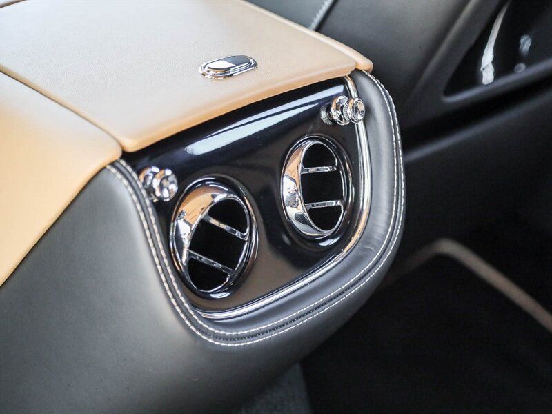 Used 2016 Bentley Mulsanne Speed RWD image 27