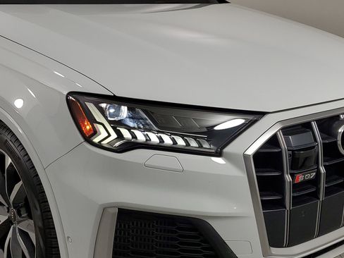 Certified 2022 Audi SQ7 Prestige w/ Prestige Package image 15