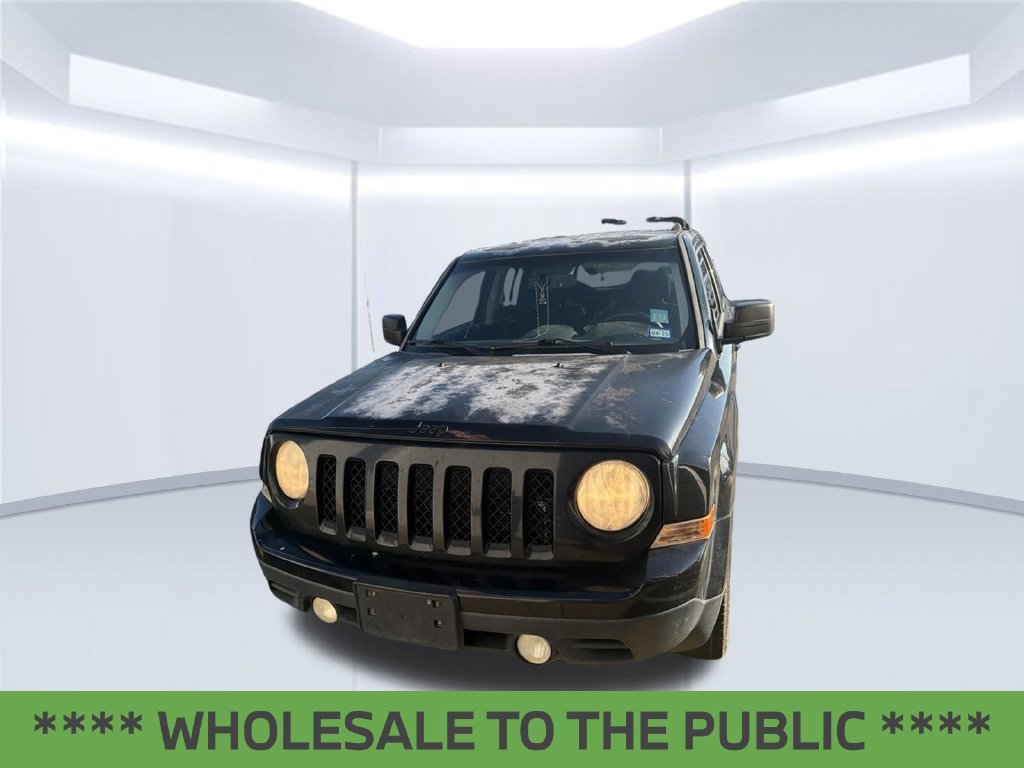 Used 2014 Jeep Patriot Sport w/ Power Value Group FWD image 2