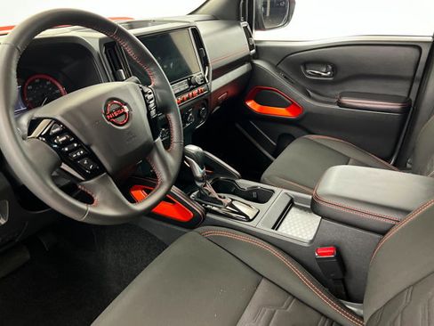 Certified 2025 Nissan Frontier PRO-4X image 15
