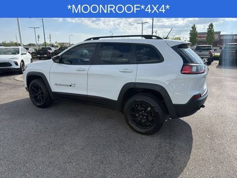 Used 2022 Jeep Cherokee Latitude w/ Sun & Sound Group AWD/4WD image 8