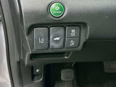 Used 2016 Honda CR-V Touring image 17