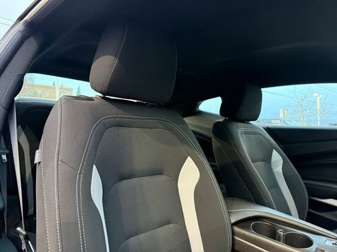 Used 2021 Chevrolet Camaro LT w/ RS Package image 18