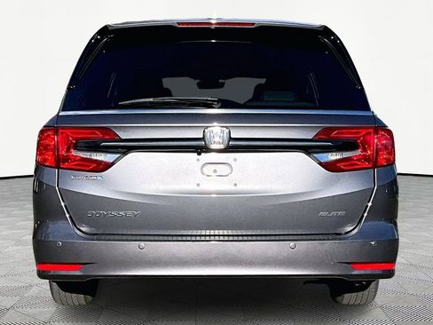 Used 2023 Honda Odyssey Elite image 7