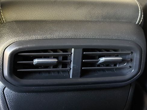 Used 2024 Honda Ridgeline Sport image 14
