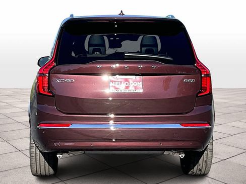 New 2026 Volvo XC90 B5 Plus AWD/4WD image 6