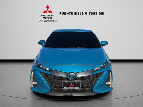 Used 2021 Toyota Prius Prime Limited FWD image 2