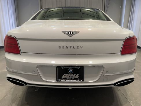 Used 2020 Bentley Flying Spur W12 image 5