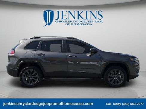 Used 2021 Jeep Cherokee Latitude Lux 80th Anniv w/ Quick Order Package 26U 80TH AWD/4WD image 3